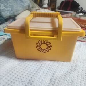 TUPPERWARE EUC VINTAGE HARVEST SUN CARRYALL STOW & GO